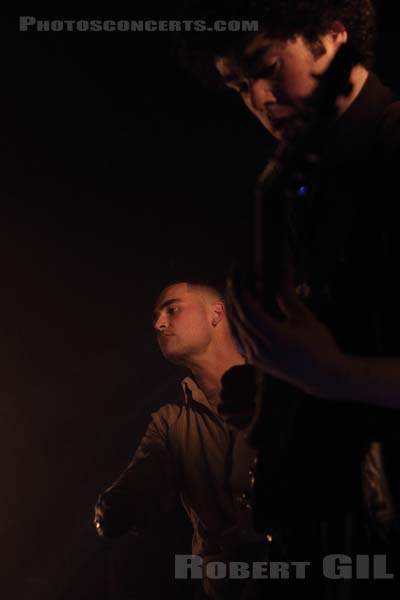 THE MURDER CAPITAL - 2019-11-06 - PARIS - Nouveau Casino - James McGovern - Damien Tuit